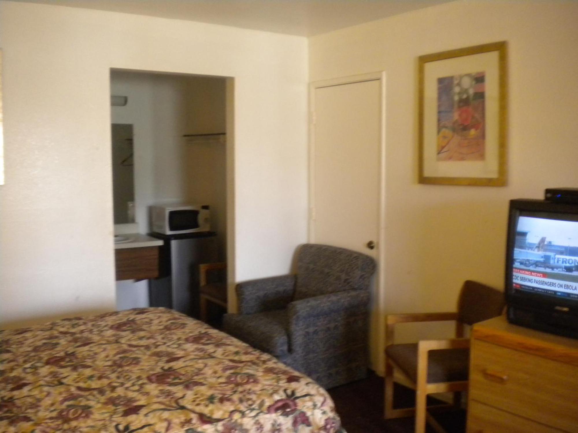 Best Economy Inn & Suites Bakersfield Phòng bức ảnh